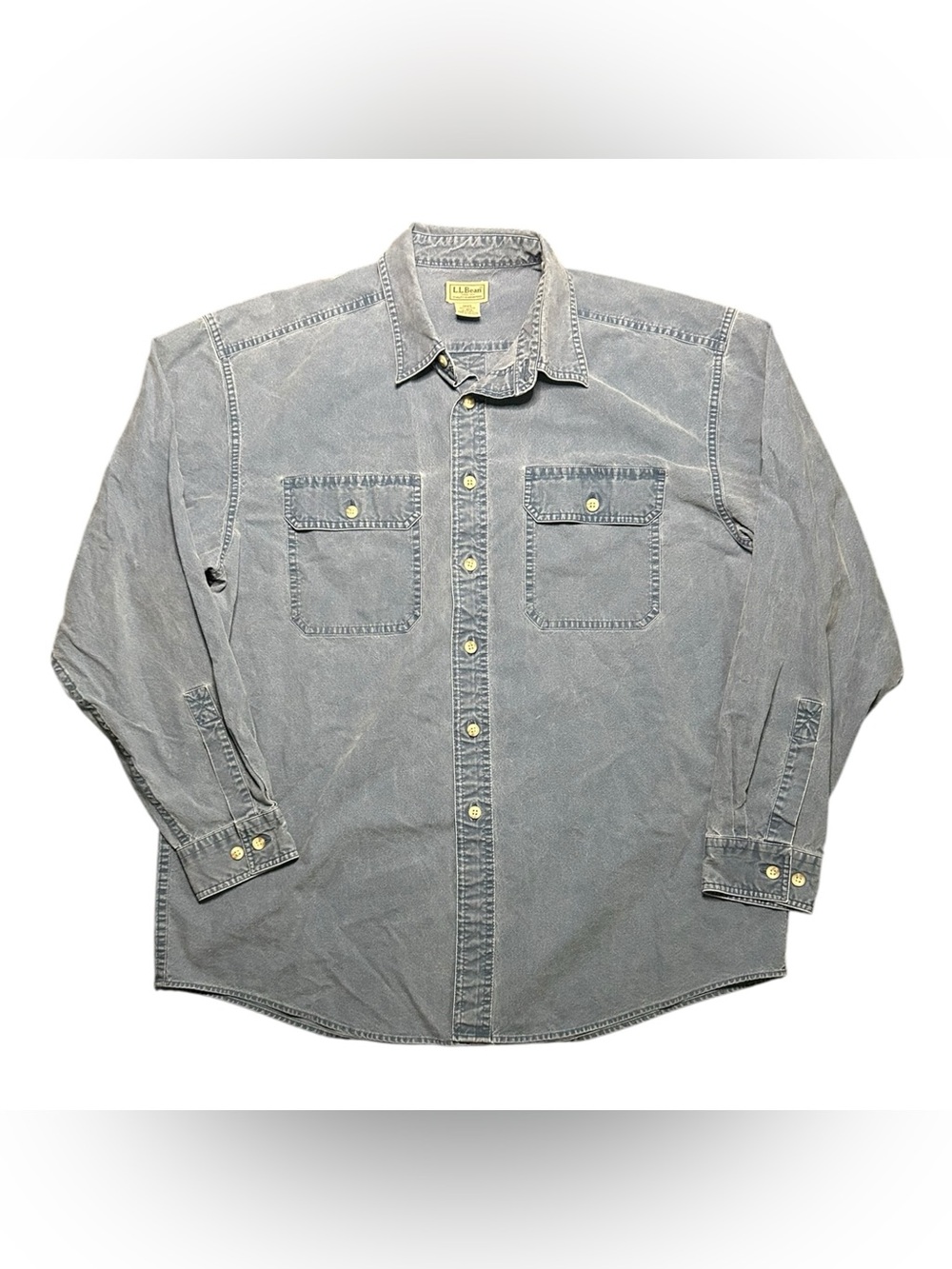 L.L. Bean Shirt L Blue Denim Chambray  Pockets Button Up Large Flaps